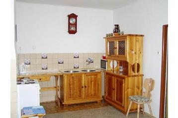 Češka Chata Všemyslice, Eksterier